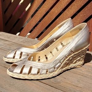 Stuart Weitzman Wedges. Size 8 M. Silver. GPWC. SPAIN.